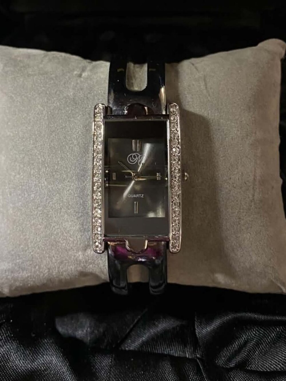 Vintage Anya Quartz Silver tone Cuff Watch